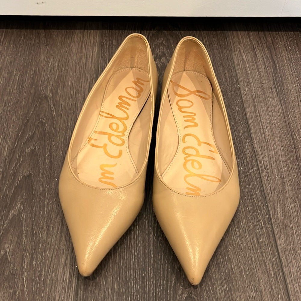 Sam Edelman Women’s Nude Pointy Toe Flats - Size 7